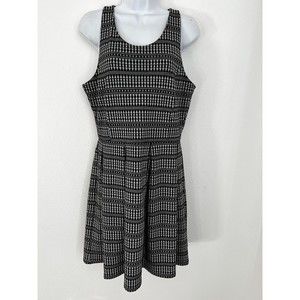 Banana Republic Dress Womens Size M Sheath Business Black White Knit Stretch